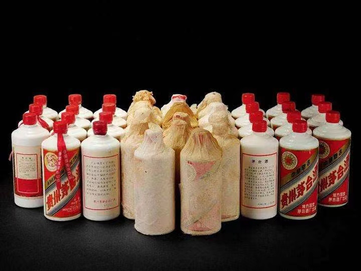 定海老酒回收上门哪里回收(附近上门回收茅台酒）?